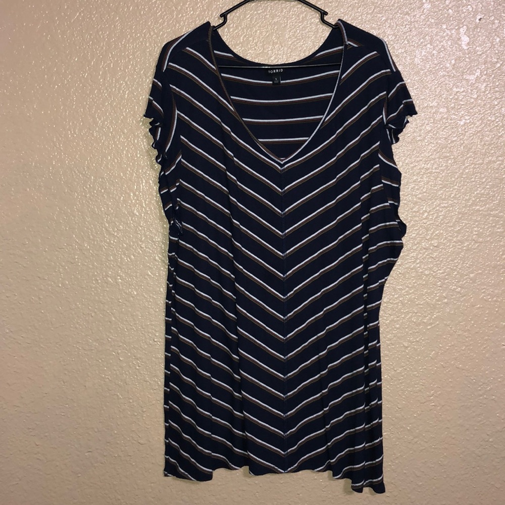 Torrid - Striped Long T- Shirt - Size 5X
